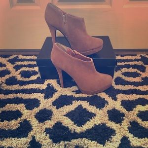 Tan faux suede ankle boot. Perfect for any season!